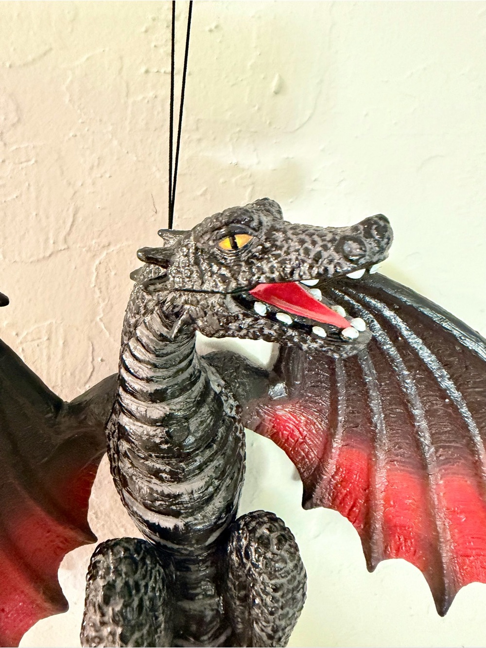 Spirit Halloween Pet Dragon Shoulder Accessory – Black & Red – Like New - Picture 3 of 6